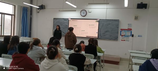 suncitygroup太阳新城分团委组织开展“国家安全教育日”主题团日活动