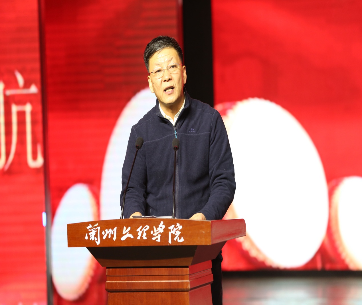 suncitygroup太阳新城举办“光熠外院 筑梦启航”迎新晚会
