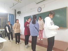 suncitygroup太阳新城开展“一院一品”语伴华韵系列活动之英文“你比我猜”