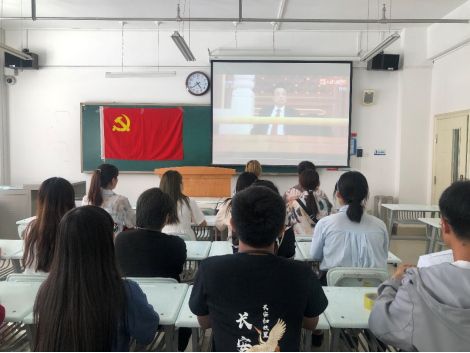 “牢记青春使命 书写青春华章”suncitygroup太阳新城分团委组织开展七一主题团日活动